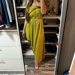 Elegant Strapless Yellow Dress
